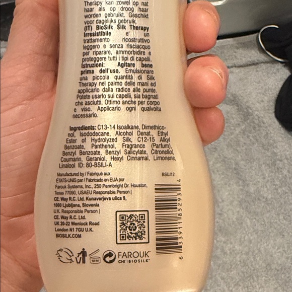 Biosilk Silk Therapy Irresistible Hair Treatment in Gold Bottle - Picture 4 of 8